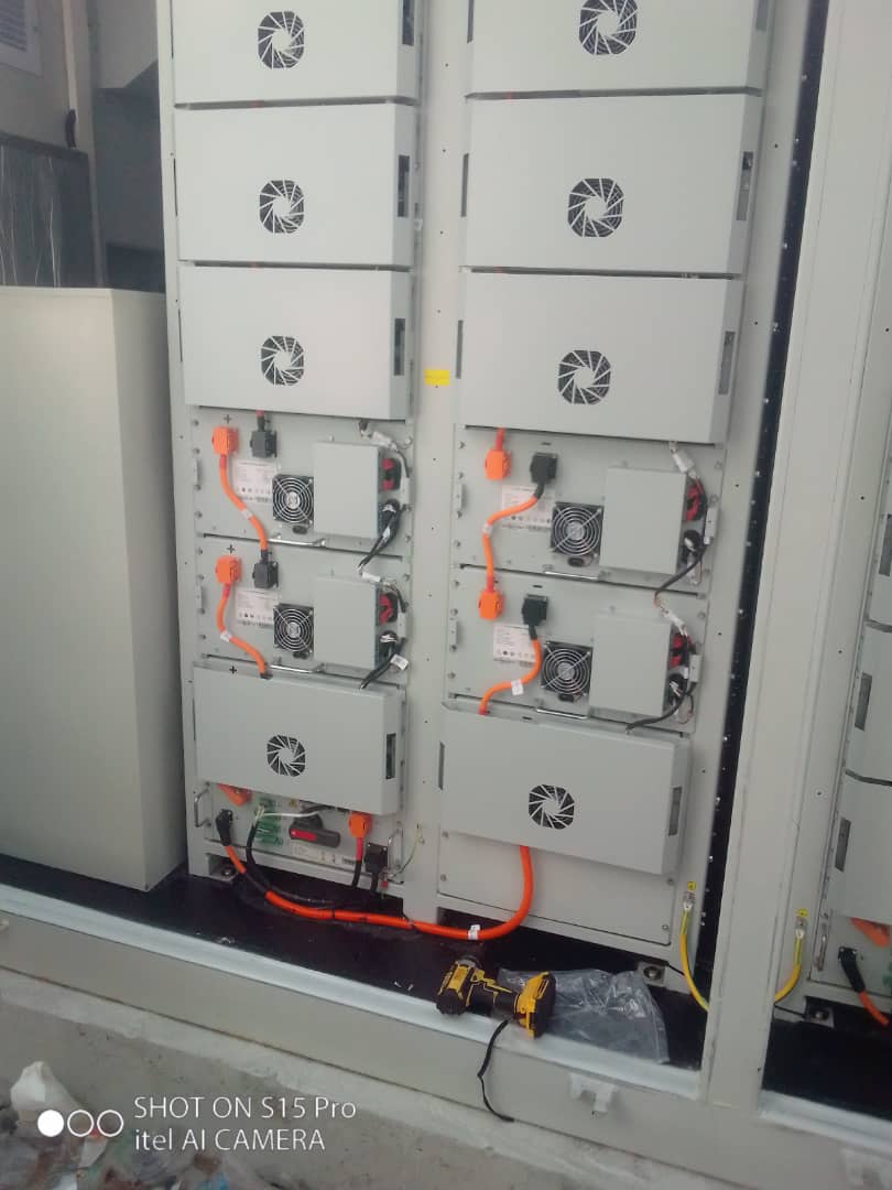 Complete set of 5kva inverter with 8 batteries